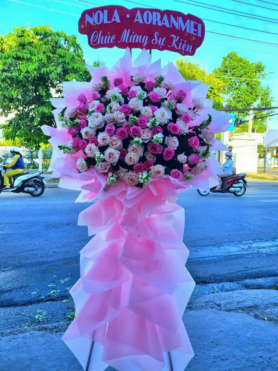 Dịch vụ đặt hoa khai trương Vũng Tàu uy tín